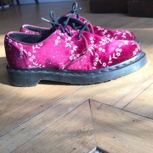 Dr Martens Velvet Hugh shoes